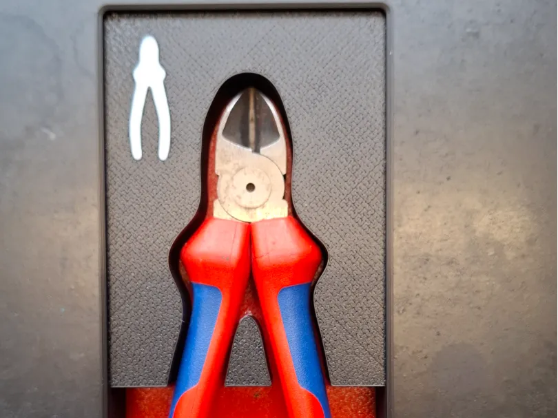 Knipex Side Cutter 7002160 Gridfinity - Free 3D Print Model - MakerWorld