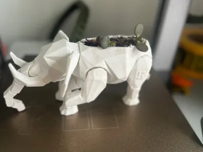 Elephant flower pot