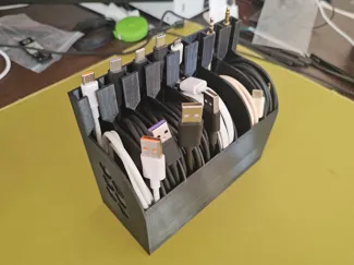 数据线收纳盒