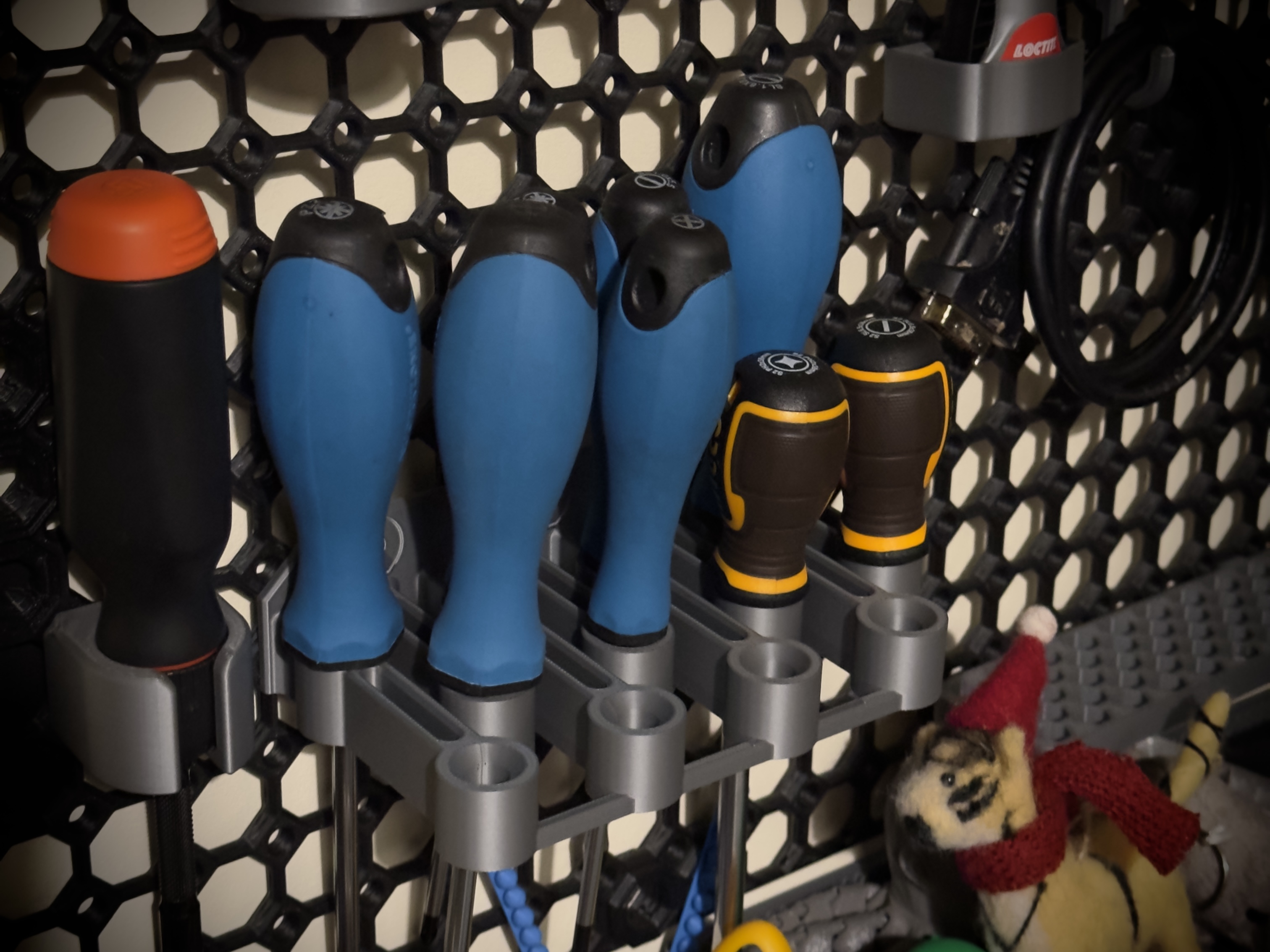 Miniatura 2 do modelo 3D Multiboard Ultimate Screwdriver Holder!