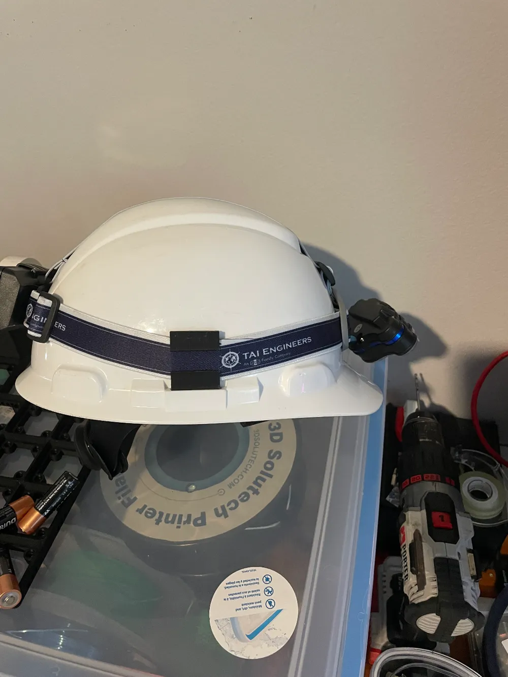 3M Hard Hat Strap Clip Remixed by bunkerlarches.0w MakerWorld