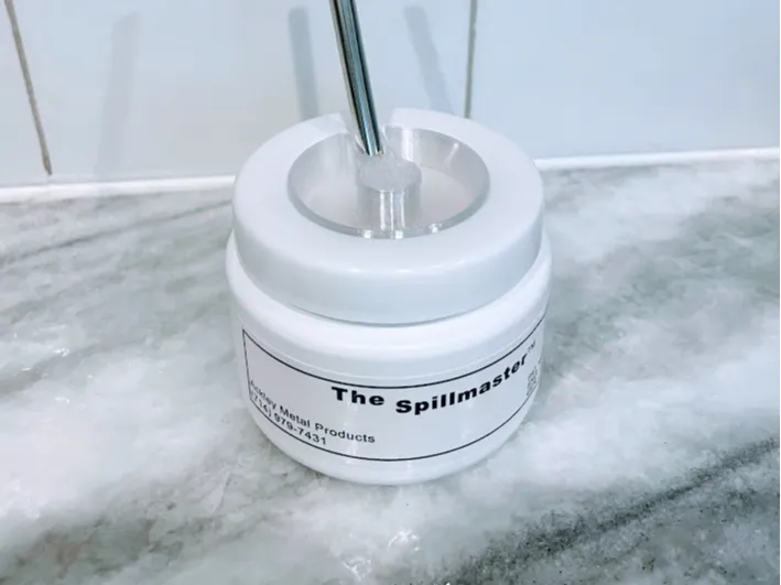 The Spillmaster Container Brush Cover