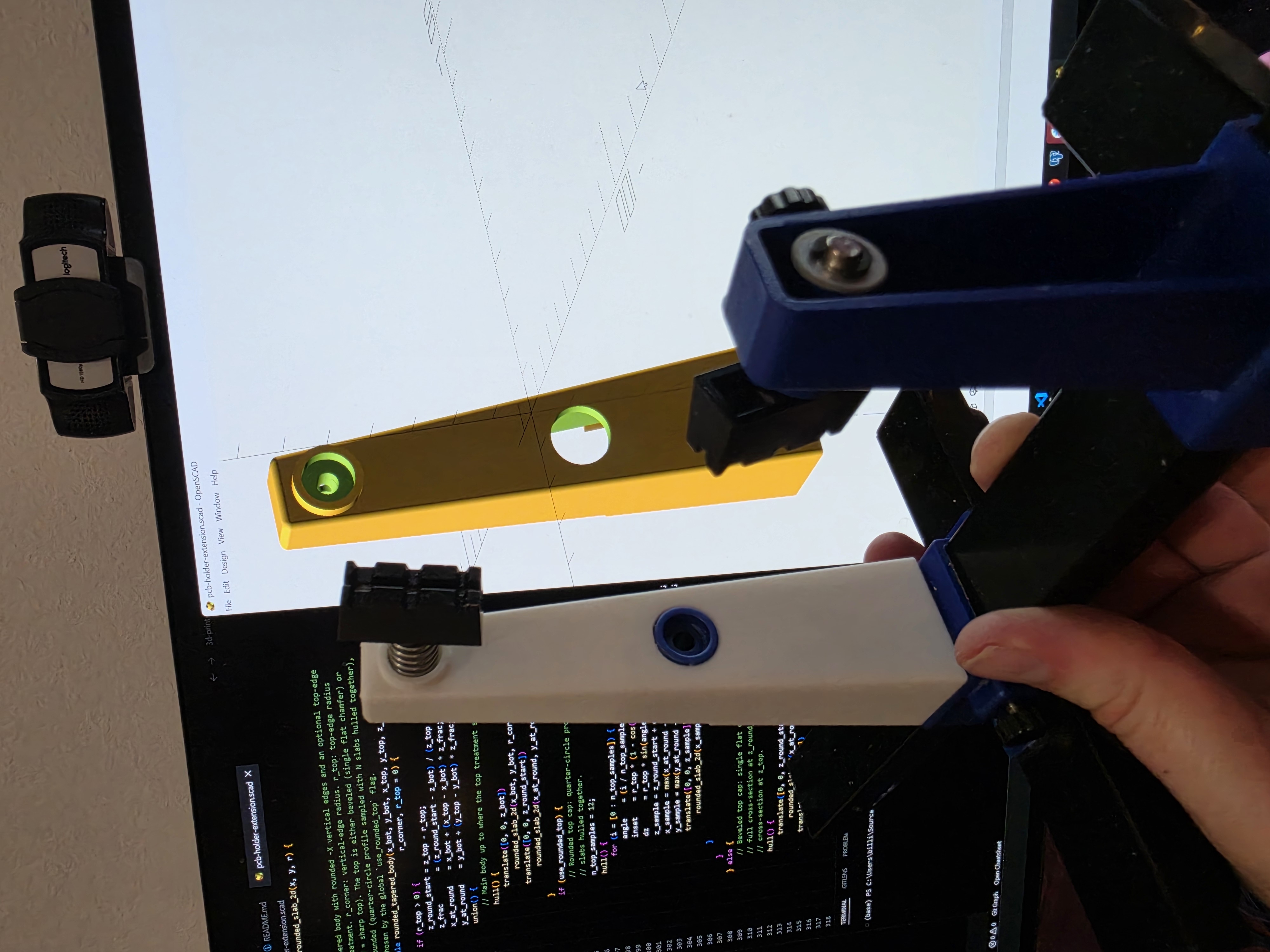 Miniatura 2 do modelo 3D PCB Holder Arm Extension & Replacement