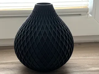 Moderne Vase mit Struktur