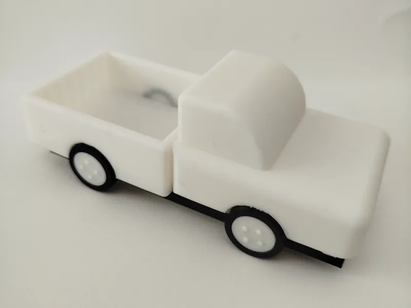 Toy car 