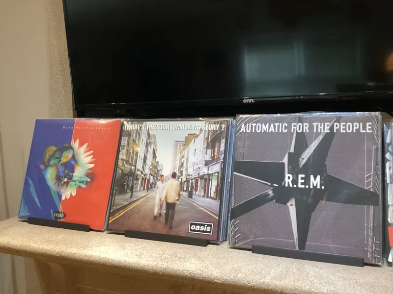shelf top vinyl record stand 