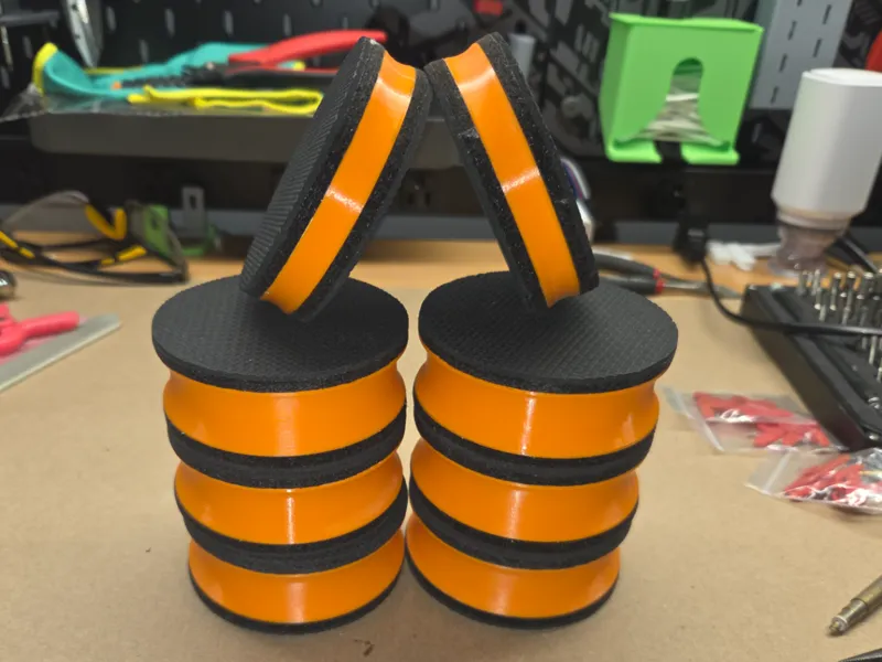 3" Bench Pucks