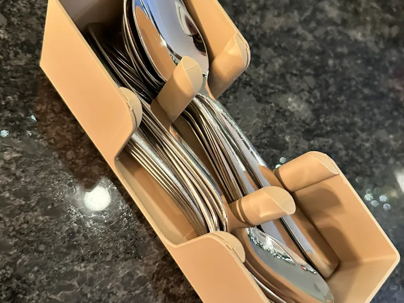 Large Spoon Split Utensil Organizer (Gridfinity)
