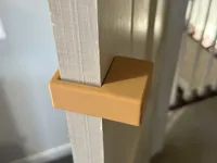 Cale de porte entrebâillée — photo 1