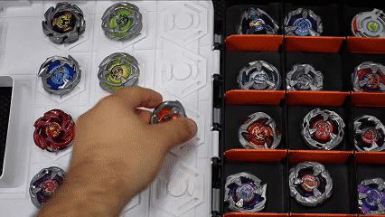 BEYBLADE X - BLADES HEXA HOLDER