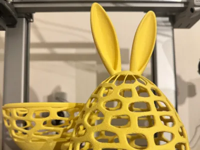 Voronoi Easter Egg