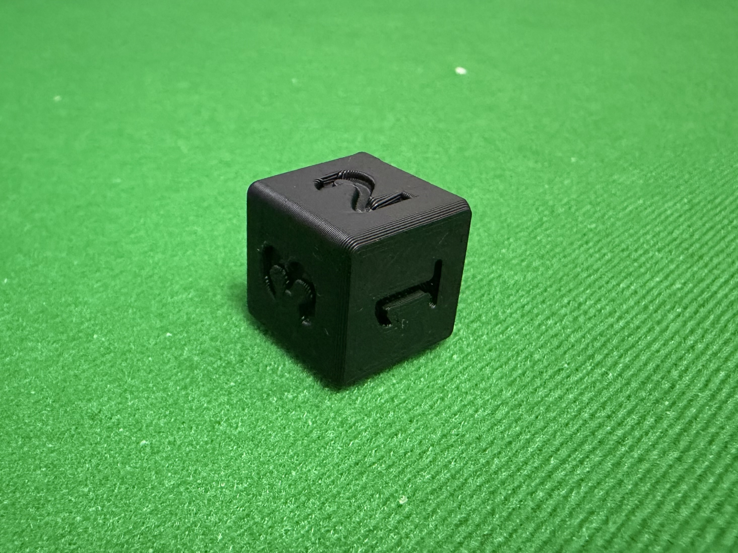 Miniatura 2 do modelo 3D Parametric Custom-Value Dice with Negative Values