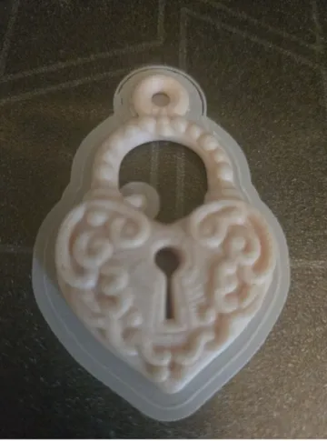 Llavero: Victorian Heart Lock Charm – Multi-Use — vista de referencia 5
