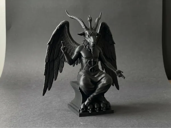 https://makerworld.bblmw.com/makerworld/model/USbc4c63192e031e/design/63c214701665509c.png