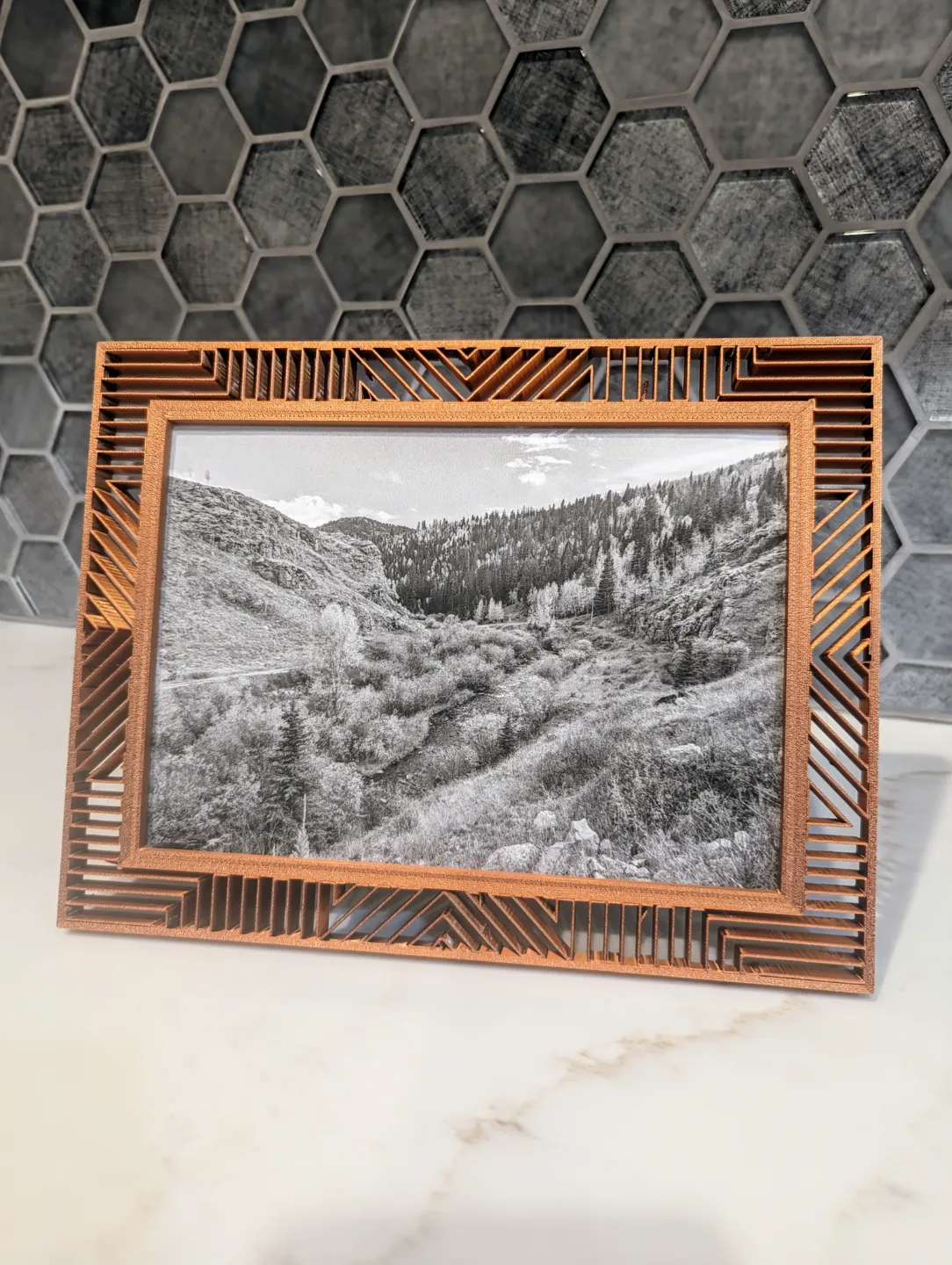 Infill Pattern Picture Frames view 3