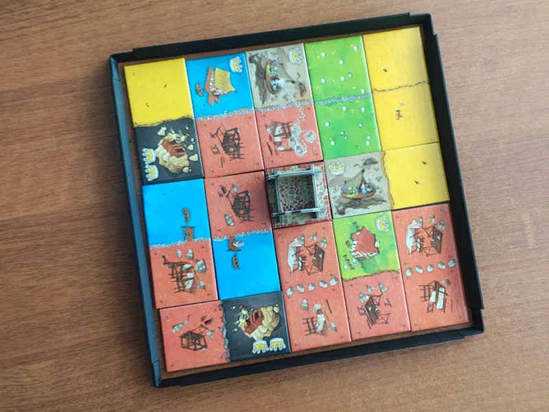 Queendomino / Kingdomino Adaptive Border frame