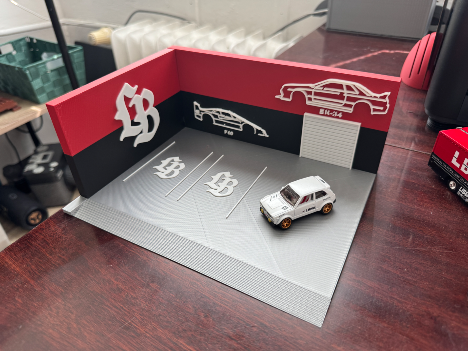 Garage for 1:64 scale car (Left Side) 