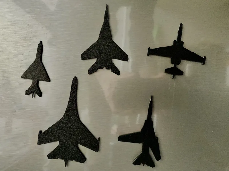 Fridge magnet - Fighter plane silhouette