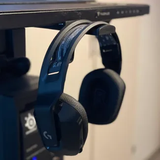 Headphone holder