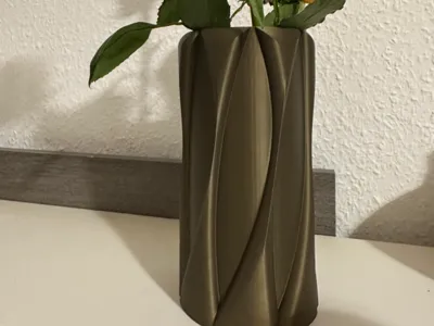 Twisted Modern Spiral Vase