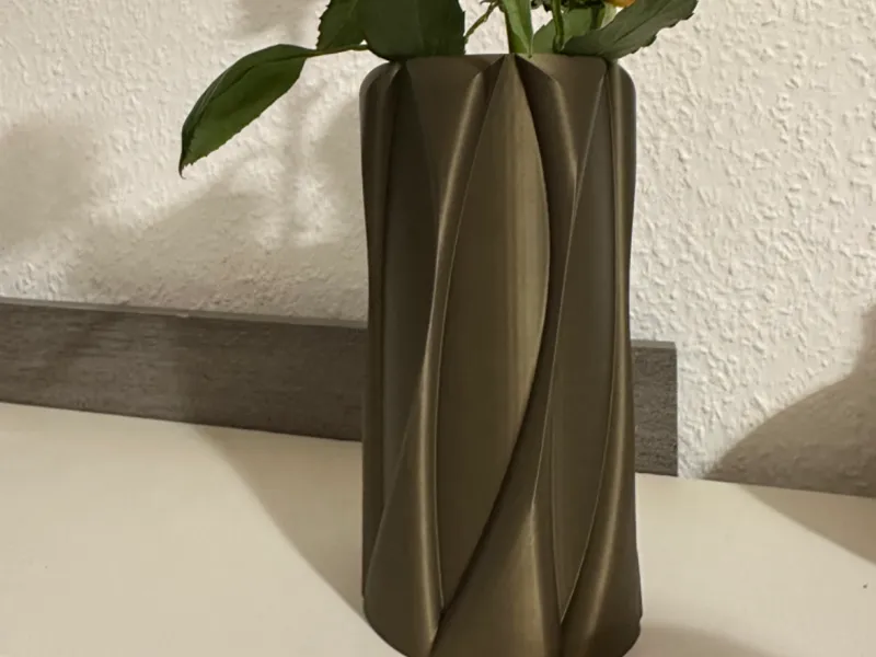 Twisted Modern Spiral Vase