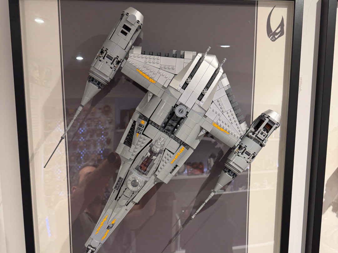 UCS Mandalorian N-1 Straighter wall mount