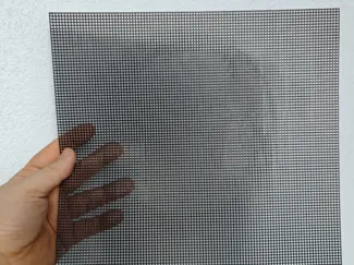 Sehr flexibles Gitternetz für Masken und Helme