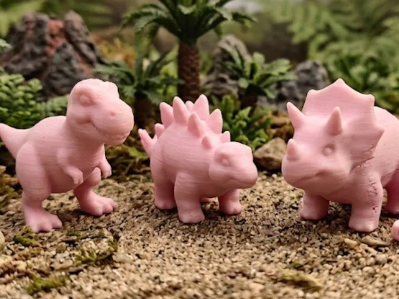 Mini Triceratops Chibi - Amigo de Tres Cuernos