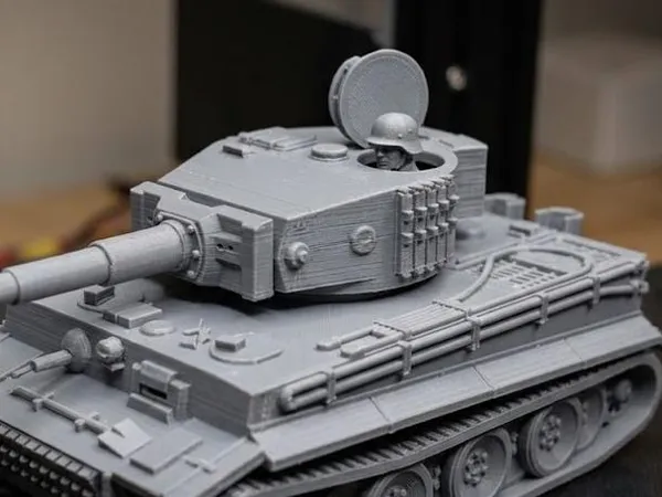Char Tigre miniature