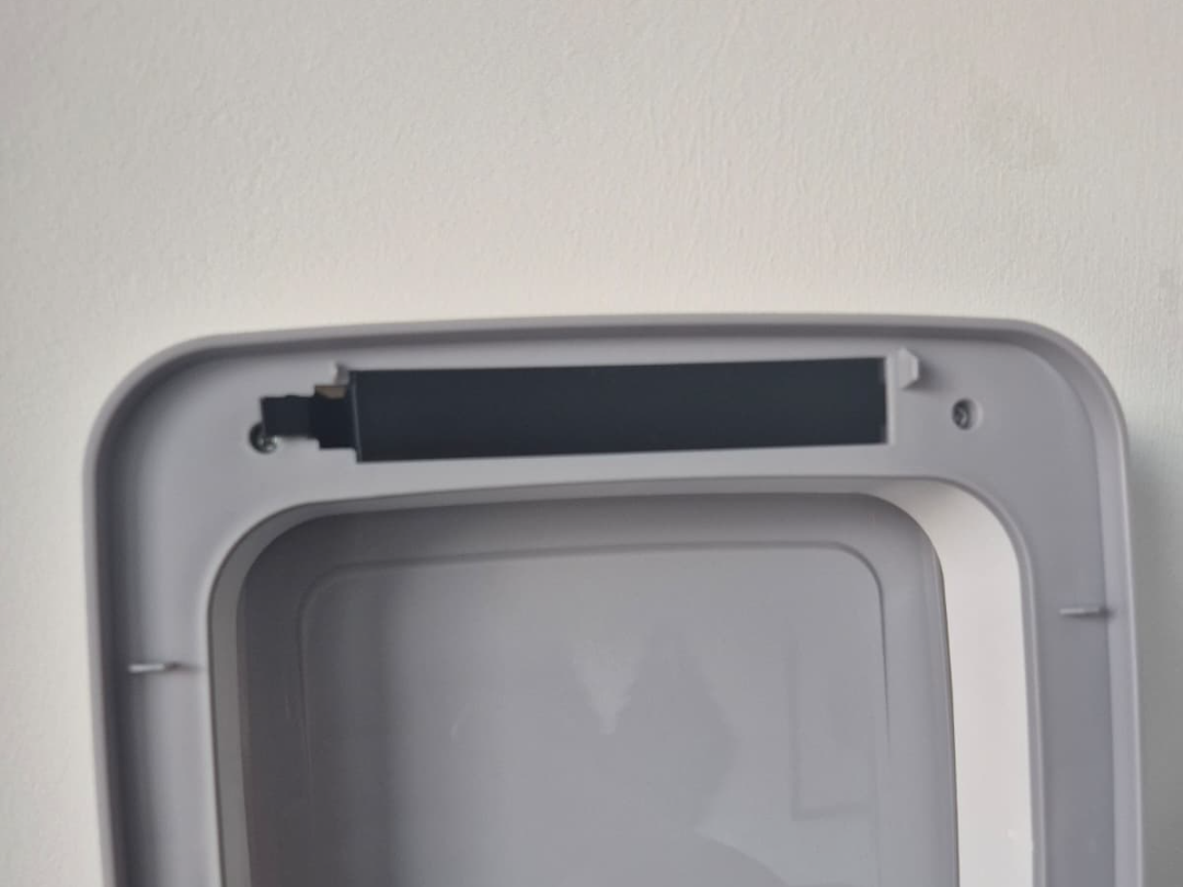 Batteriefachabdeckung 105,5x16,5mm