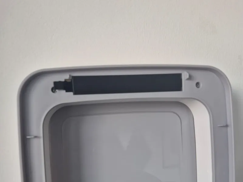 Batteriefachabdeckung 105,5x16,5mm