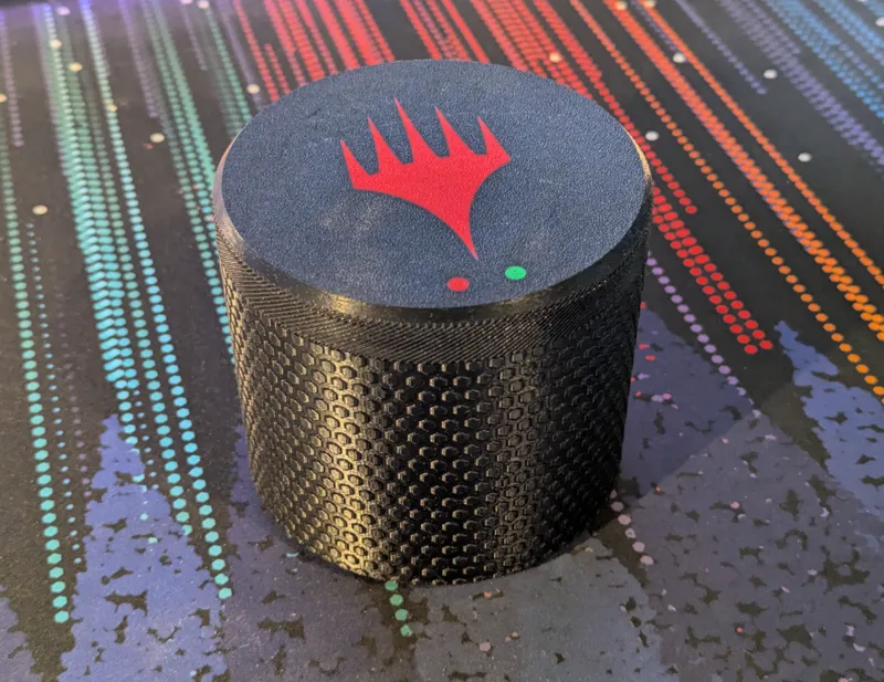 Round MTG Commander Deckbox