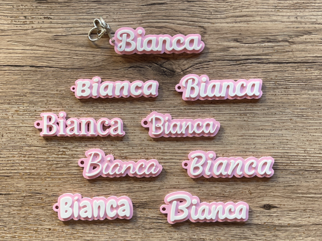 Miniatura 1 do modelo 3D Customizable Name Keychain