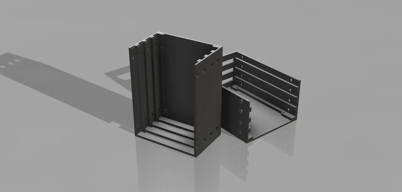 Single Slot Adapter – 4×2.5" SATA Drive Cage view 2