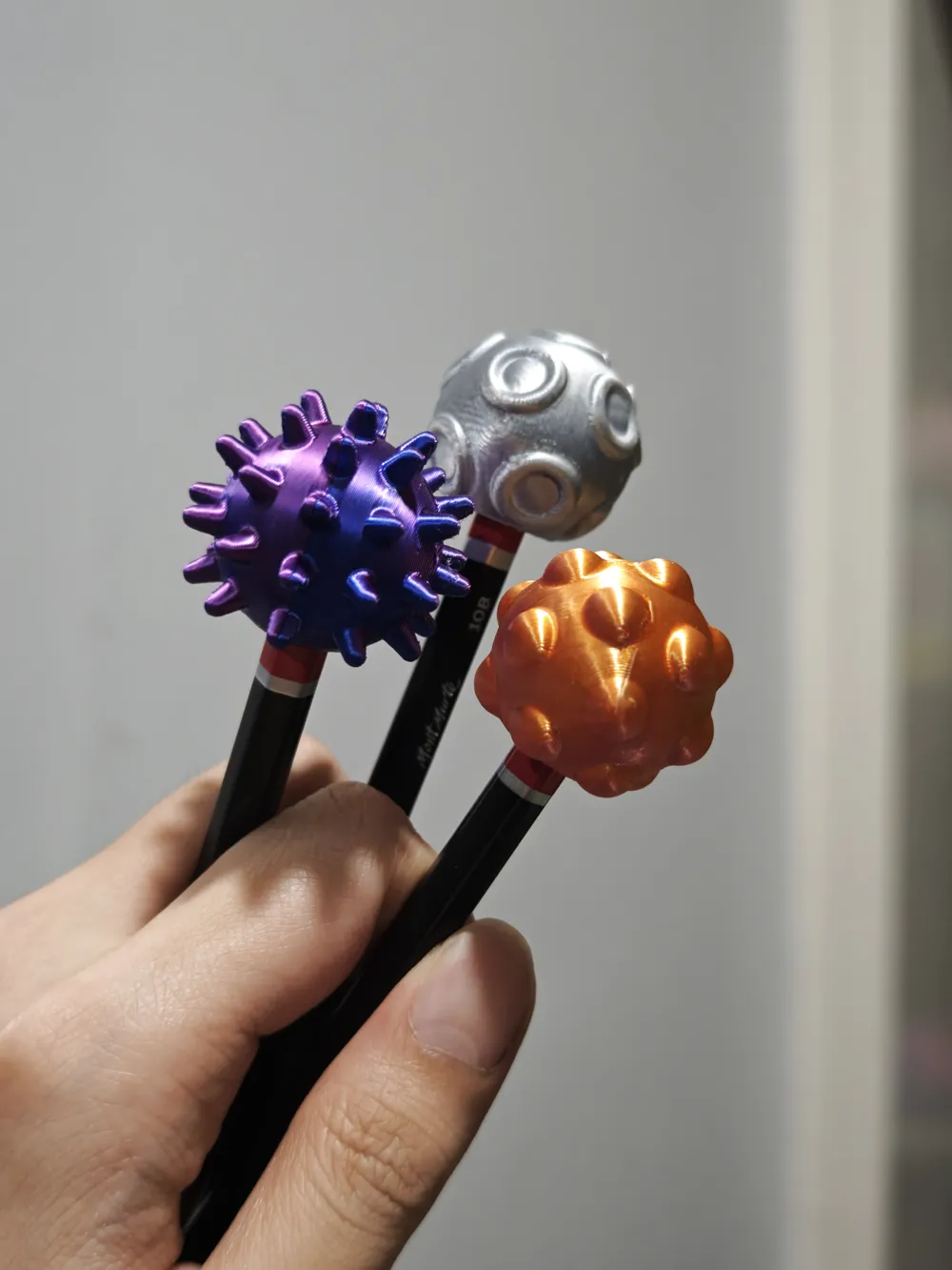 PENCIL CAP-ROTATE FIDGET BALLS 无需轴承 by TOYSSS MakerWorld: Download Free ...