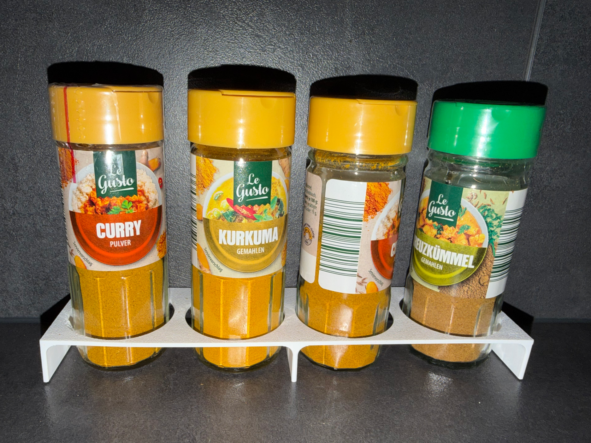 SpiceStack – Modularer Gewürzhalter für die Küche
