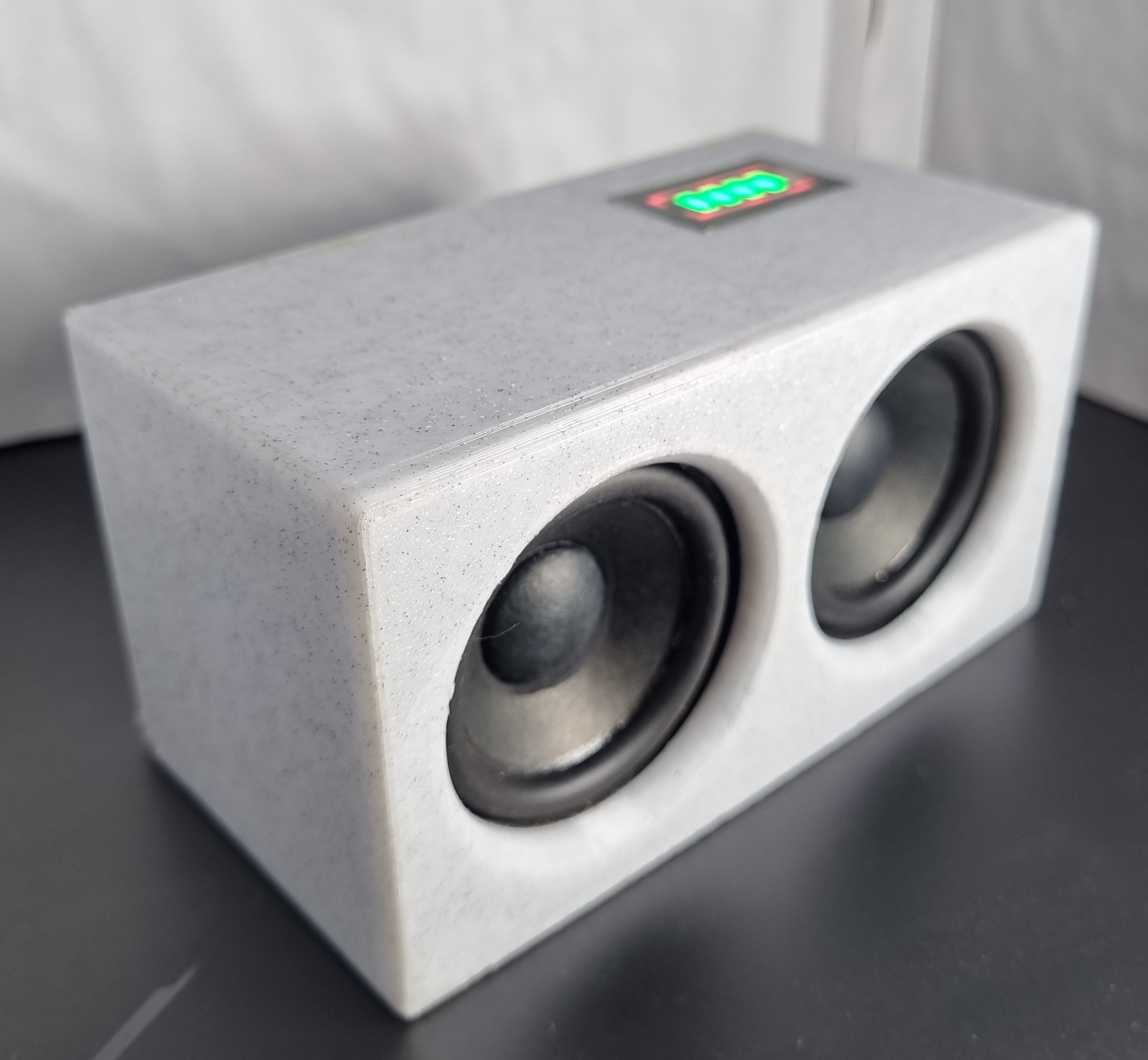 Miniatura 2 do modelo 3D small bluetooth speaker