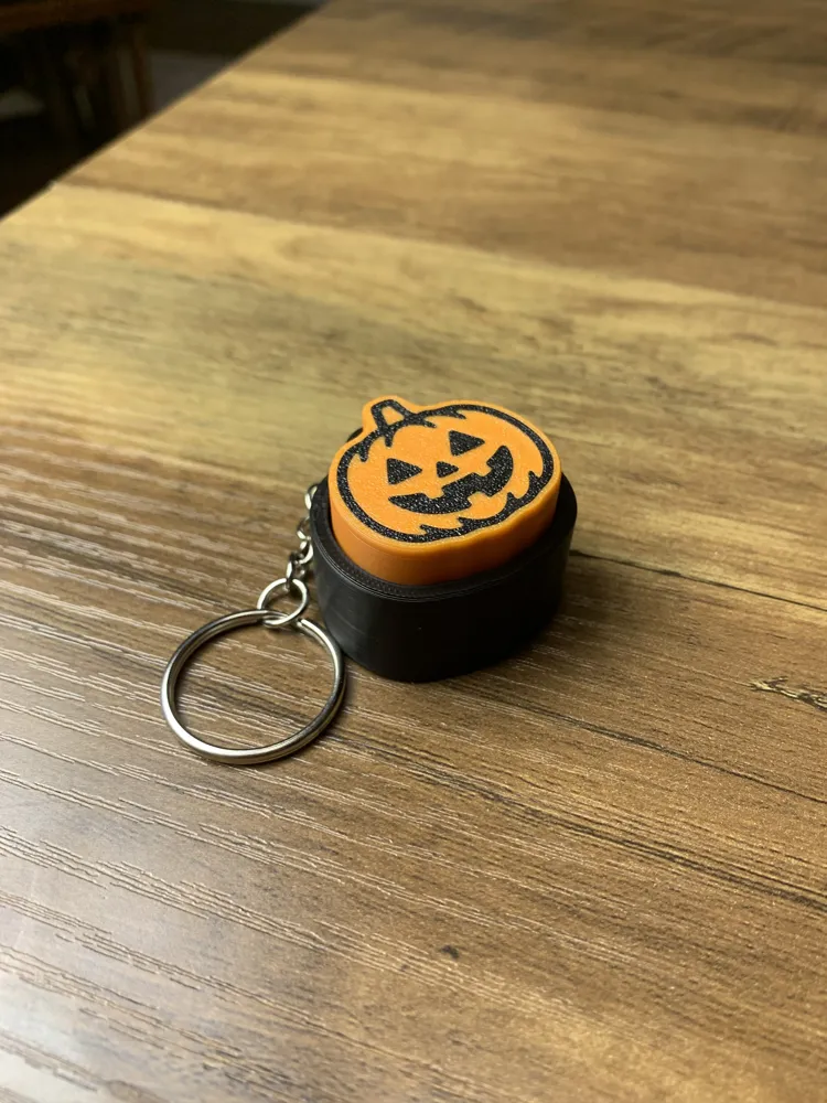 Jack-o-Lantern Clicker Keychain Toy - Free 3D Print Model - MakerWorld