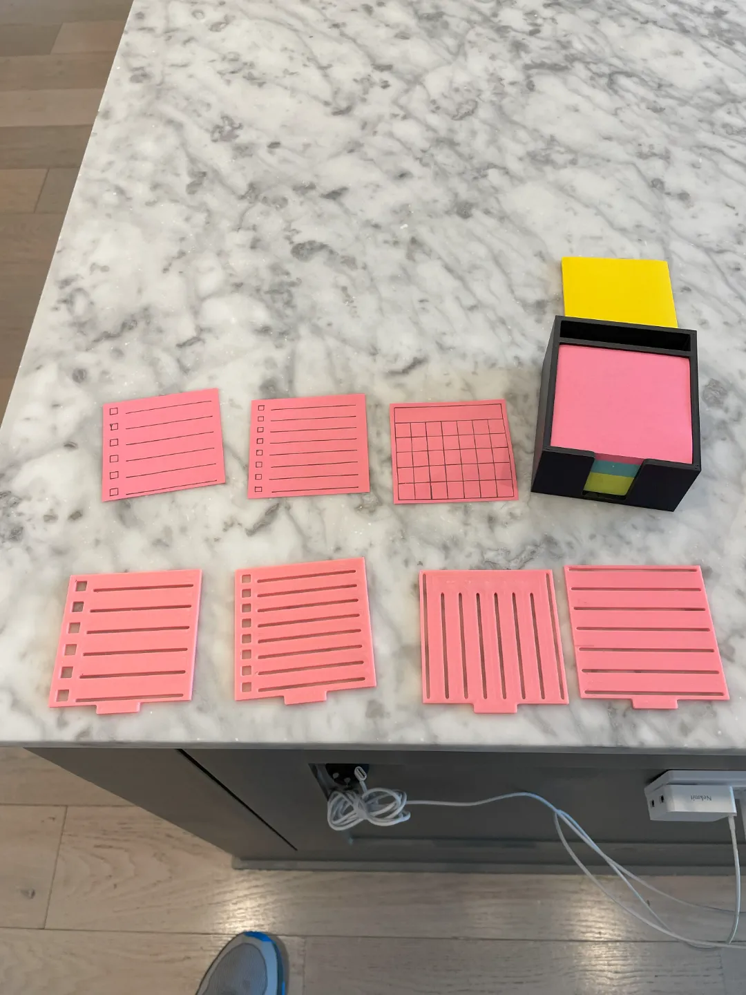 Calendar and list stencil for Post-it Notes view 4
