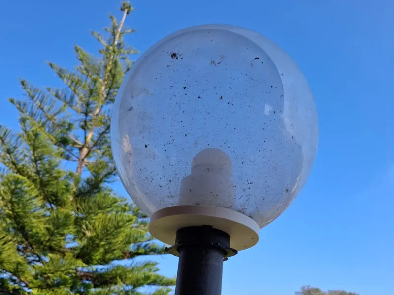 External Light plate