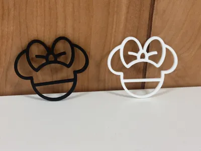 Minnie Mouse Shirt Clip