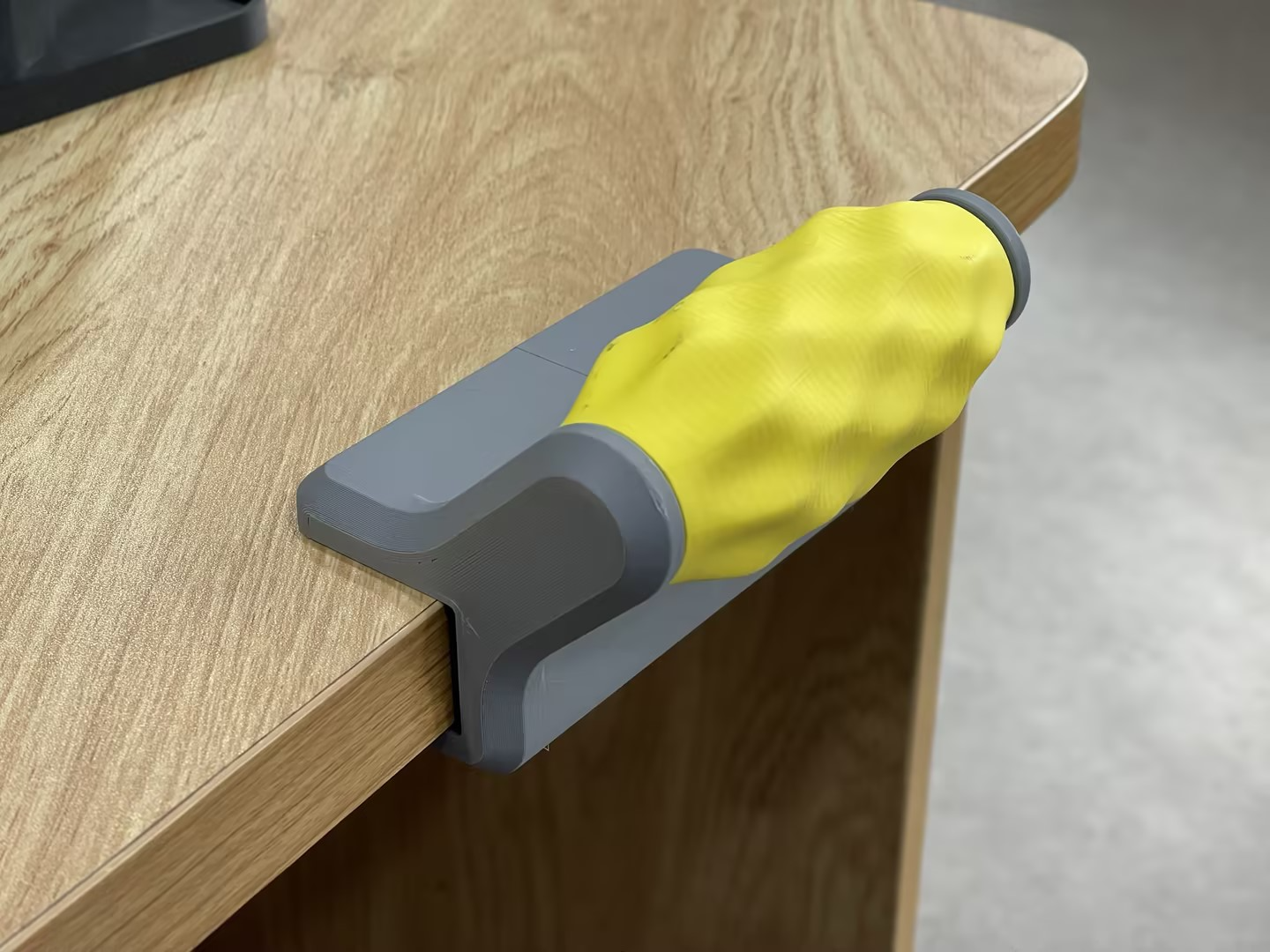 Miniatura 1 do modelo 3D 办公室桌面按摩器