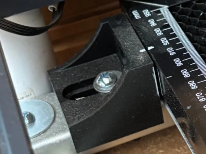 Uni Strut Channel to Honeycomb Bracket