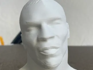 Büste Mike Tyson