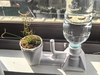 Self-Watering Planter with Stop Valve