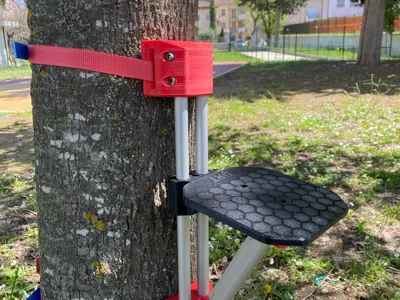 TreeSeat-The chair that leans on nature