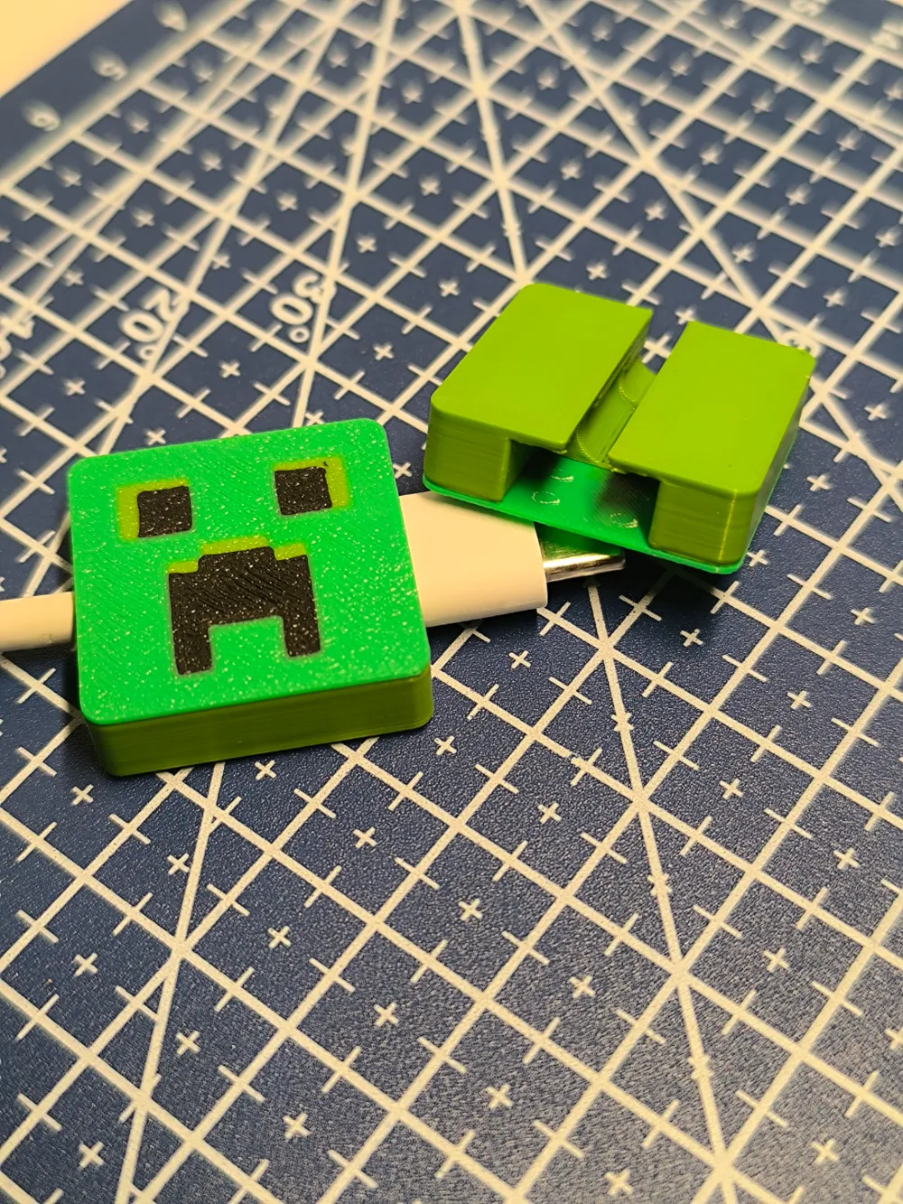 All Minecraft Usb Creeper Minecraft (protector de cable USB C) by eu3D - MakerWorld