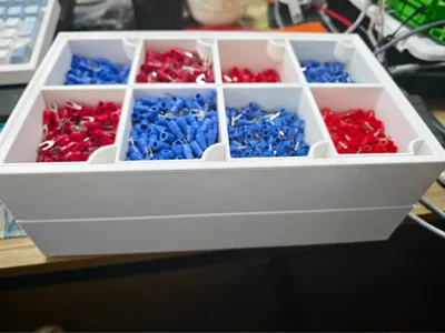 270*165*50 Stackable Box, with small dividers