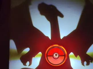 Lampara proyeccion de sombra Charizard