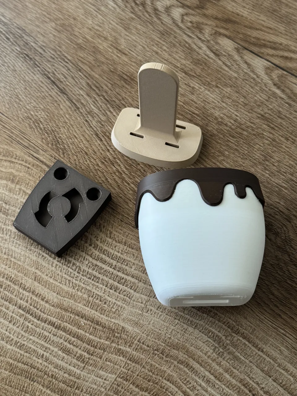 Ice Cream Soap Holder view 4